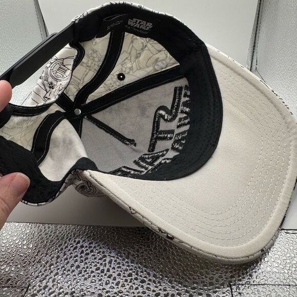 Star Wars  SnapBack Cap - Black and Green - Picture 4 of 5